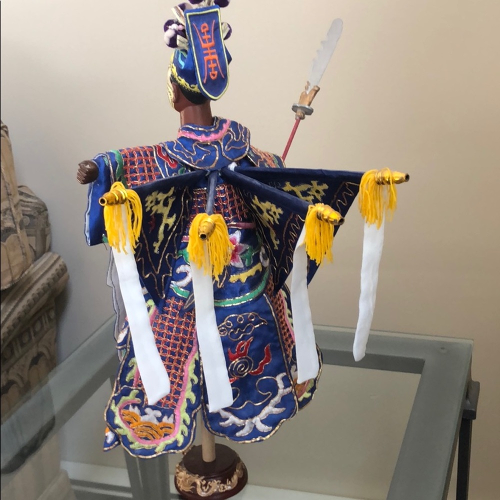 Authentic Chinese Opera Doll - Picture 2 of 4